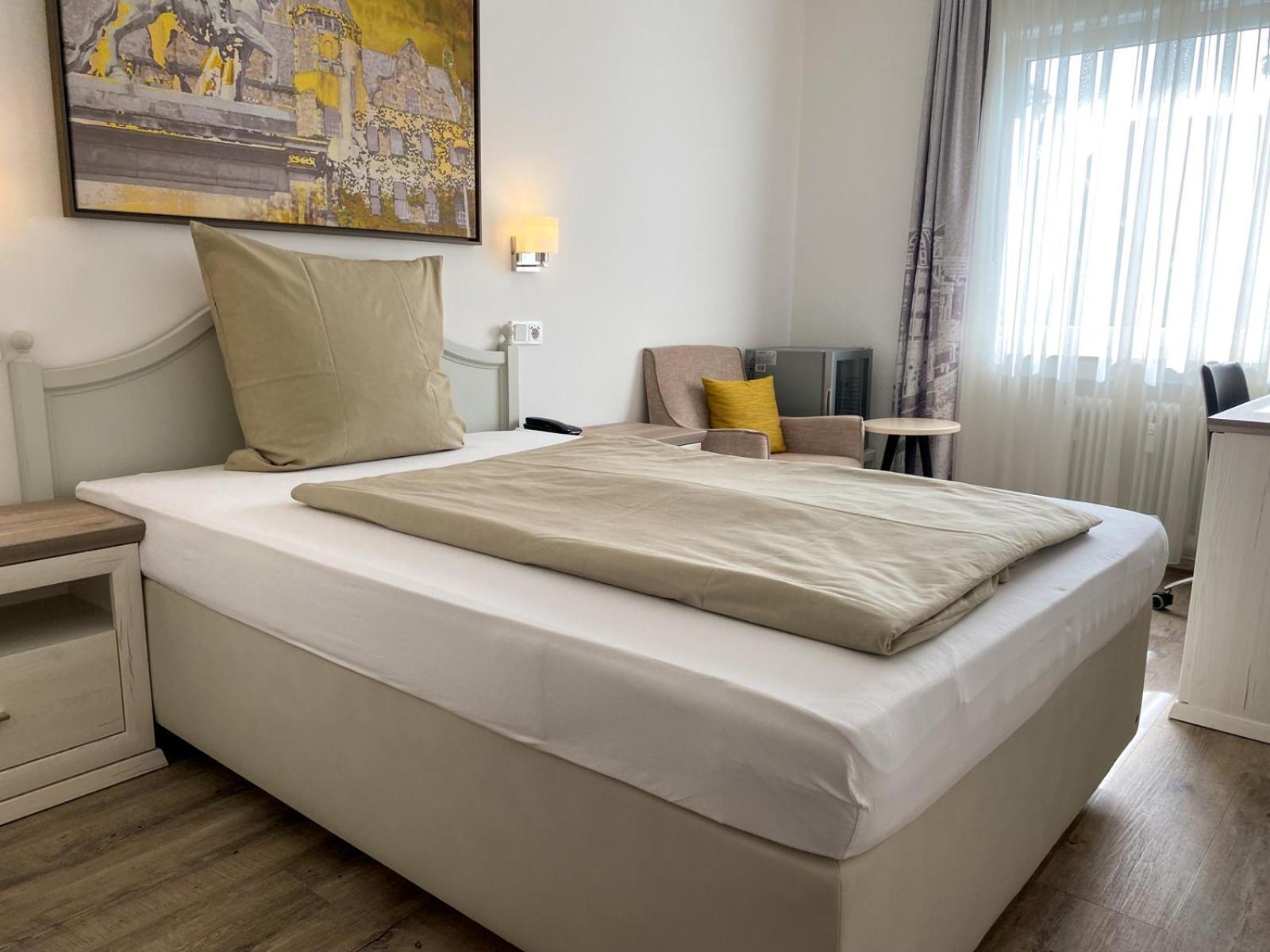 Hotel Angerland Garni Ratingen Exterior photo